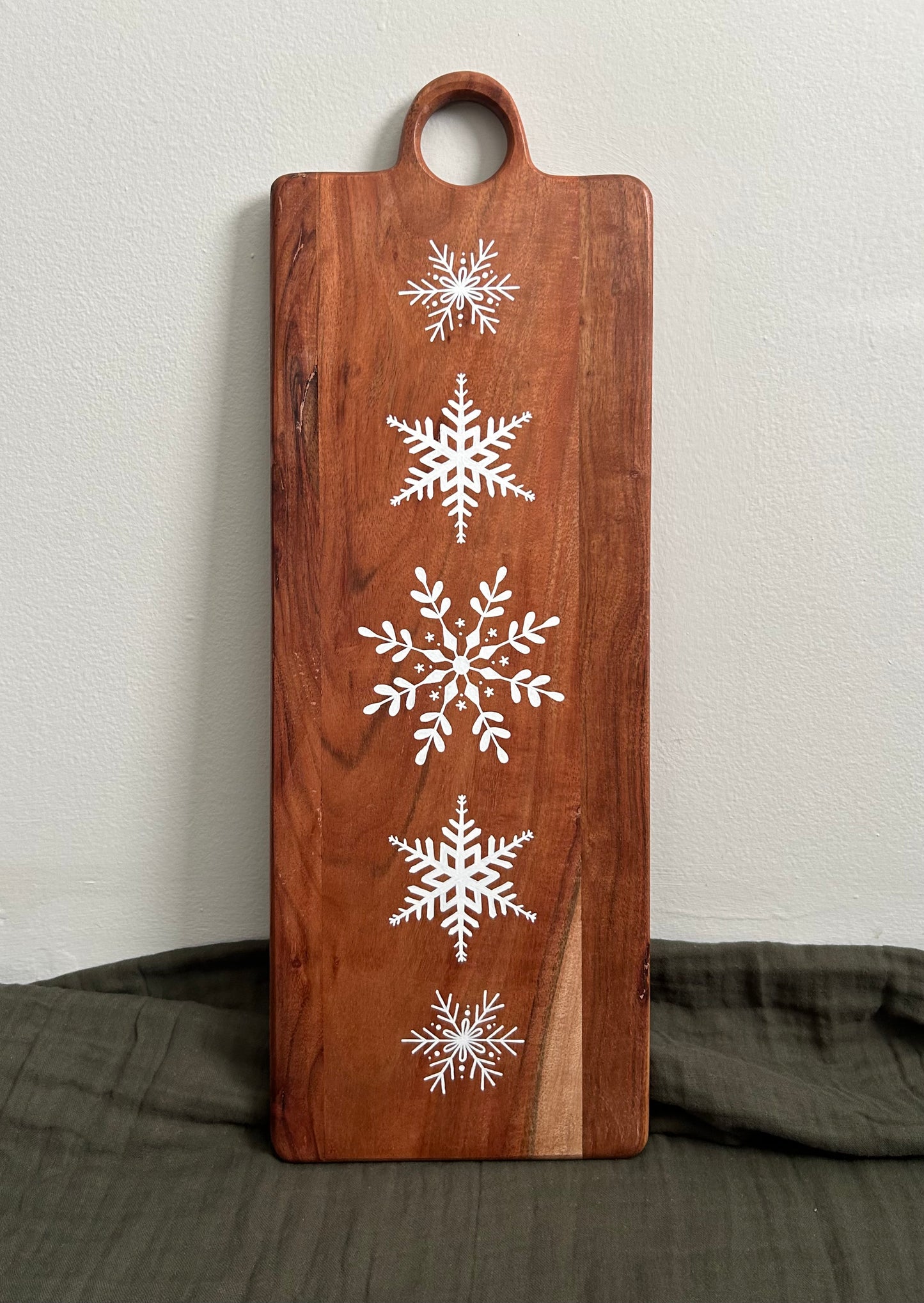 Snowflake Long Wooden Board (Hand Painted, Decorative)