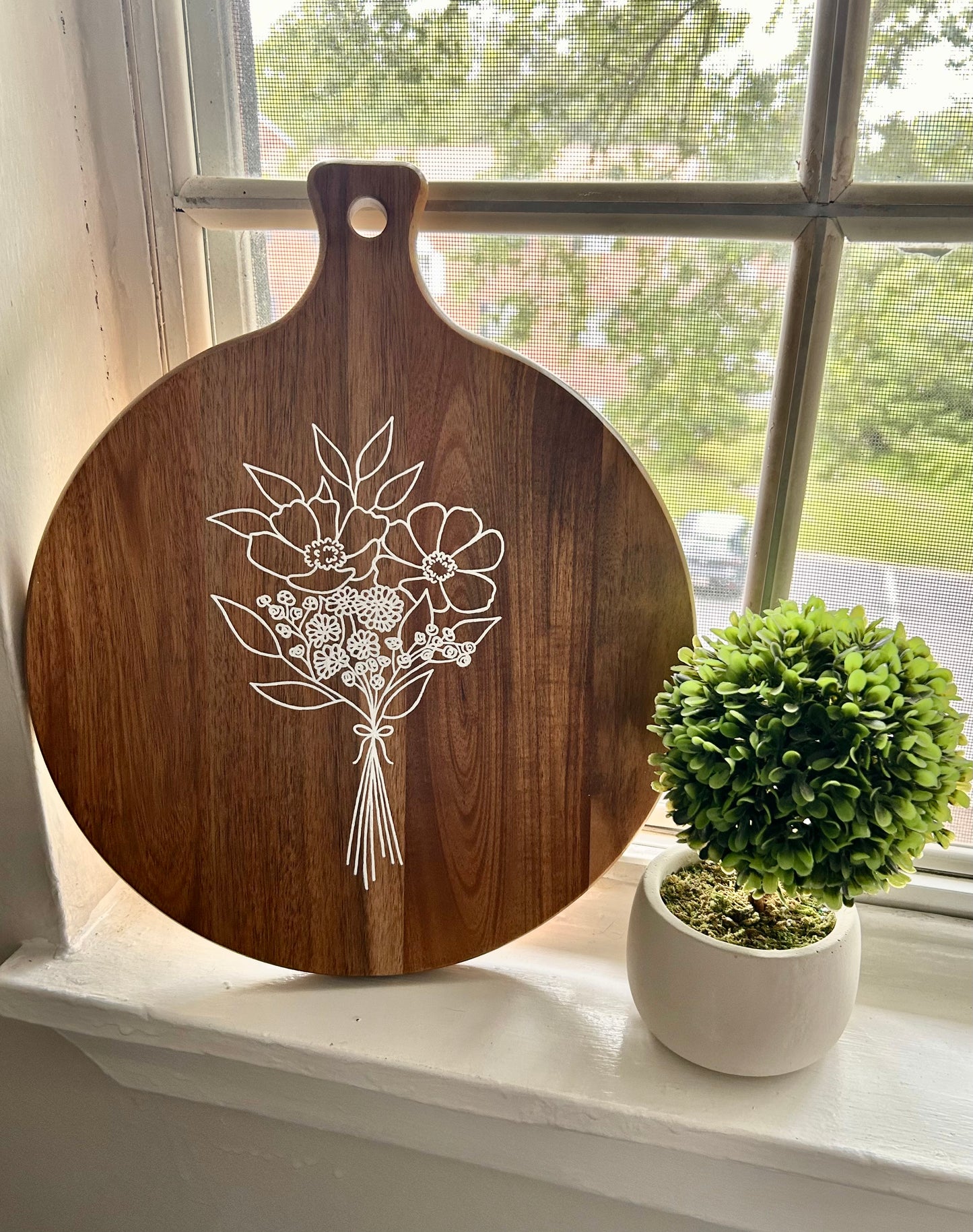Petit Bouquet Board (Hand Painted Decorative Board with Flowers)